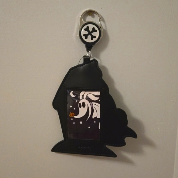 The Nightmare Before Christmas retractable I.D. lanyard UNISEX - Picture 3 of 3